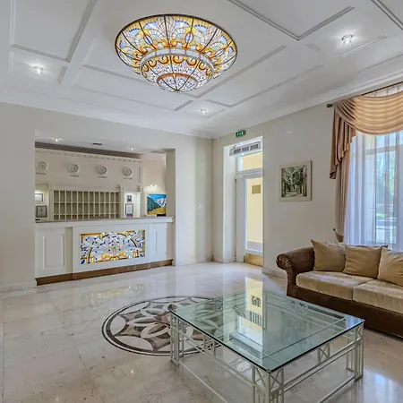 Palace Del Mar Odessa