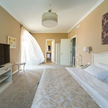 Palace Del Mar 5*