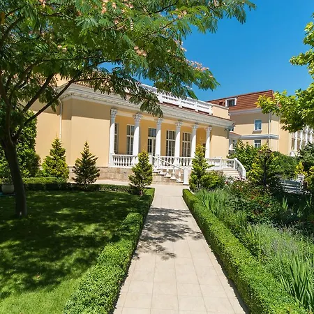 Palace Del Mar Odessa