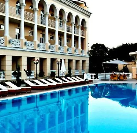 Palace Del Mar Hotel