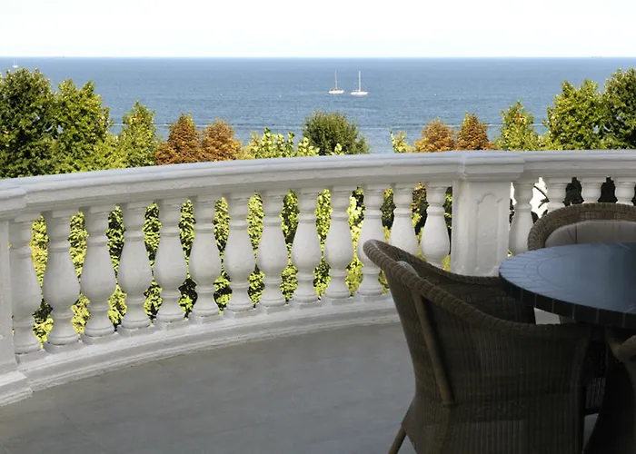 Palace Del Mar 5* Odessza