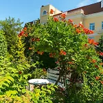 Palace Del Mar 호텔
