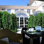Palace Del Mar