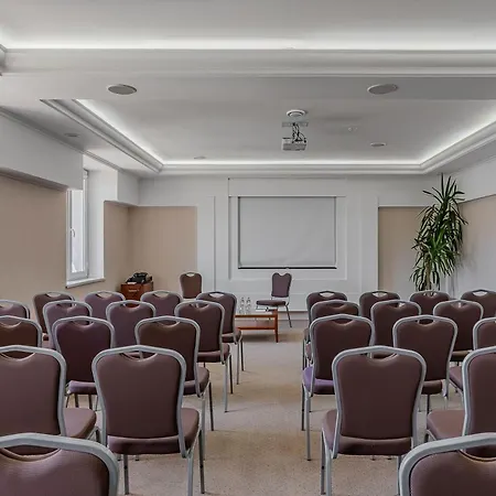 מלון Palace Del Mar 5*