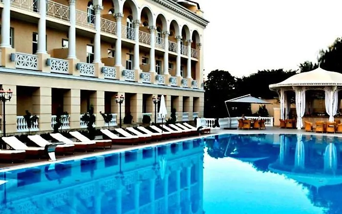 Palace Del Mar מלון