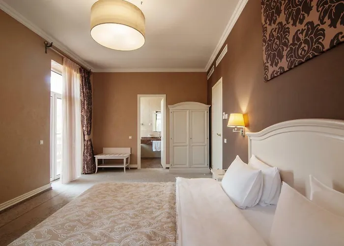 Palace Del Mar Odessa