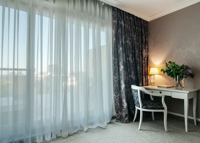 מלון Palace Del Mar 5*