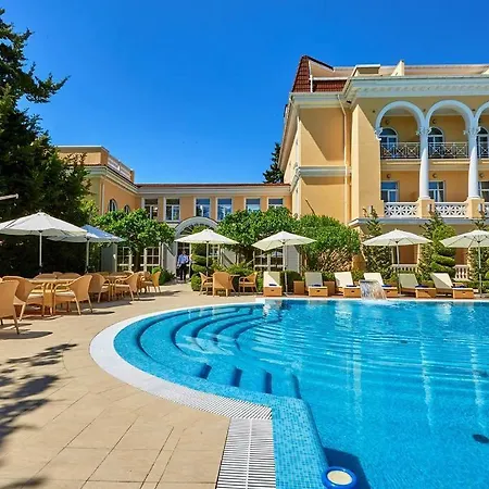 Palace Del Mar Готель 5*